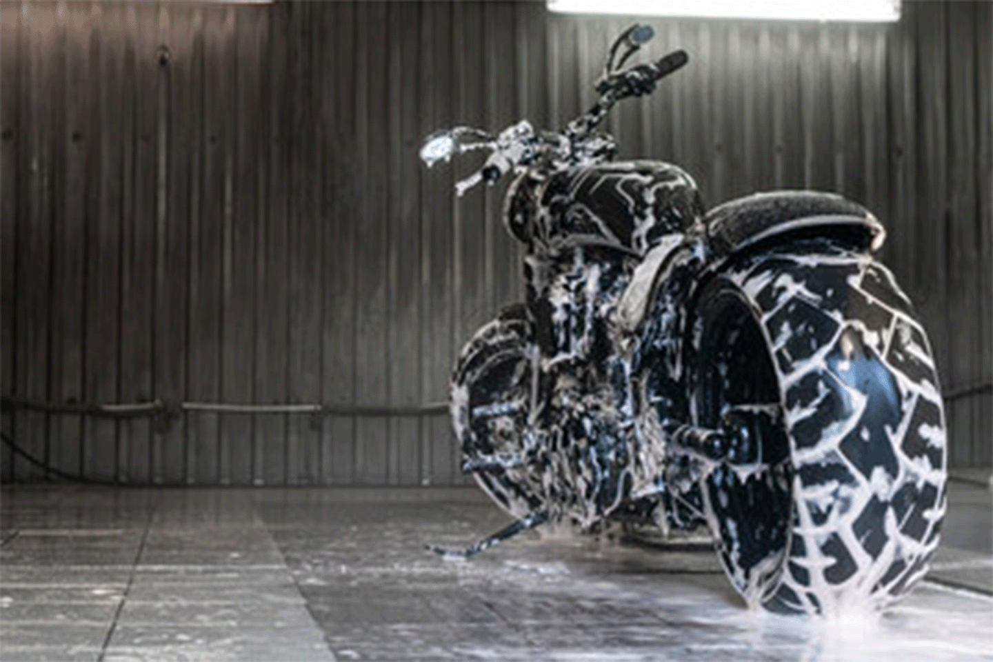 motorcylce detailing and washing